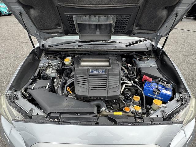 レヴォーグ ２．０ＧＴ－Ｓアイサイト　純正ナビ・フルセグＴＶ・バックカメラ・Ｂｌｕｅｔｏｏｔｈ・ＣＤ／ＤＶＤ再生・ＥＴＣ・ＡＣＣ・ＬＫＡ・ハーフレザーシート・ＰＷシート・ステアシフト・オートライト・ＬＥＤヘッドライト・純正１８ＡＷ（19枚目）