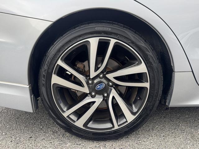 レヴォーグ ２．０ＧＴ－Ｓアイサイト　純正ナビ・フルセグＴＶ・バックカメラ・Ｂｌｕｅｔｏｏｔｈ・ＣＤ／ＤＶＤ再生・ＥＴＣ・ＡＣＣ・ＬＫＡ・ハーフレザーシート・ＰＷシート・ステアシフト・オートライト・ＬＥＤヘッドライト・純正１８ＡＷ（42枚目）