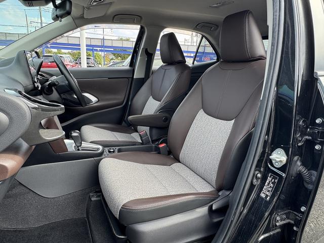 ヤリスクロス ハイブリッドＺ　セーフティセンス・ディスプレイオーディオ・全周囲カメラ・フルセグナビ・Ｃａｒｐｌａｙ・ＢＴオーディオ・ＥＴＣ・パワーバックドア・シート＆ステアヒーター・パワーシート・Ｃソナー・ＢＳＭ・ＨＵＤ（7枚目）