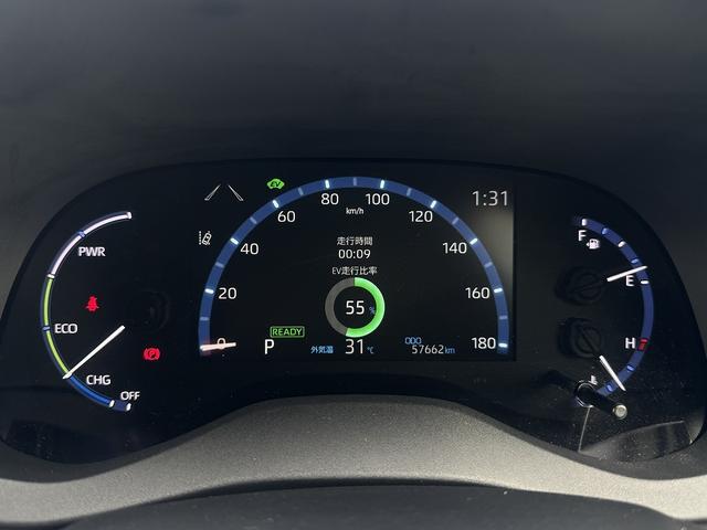 ヤリスクロス ハイブリッドＺ　セーフティセンス・ディスプレイオーディオ・全周囲カメラ・フルセグナビ・Ｃａｒｐｌａｙ・ＢＴオーディオ・ＥＴＣ・パワーバックドア・シート＆ステアヒーター・パワーシート・Ｃソナー・ＢＳＭ・ＨＵＤ（34枚目）