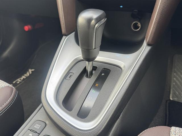 ヤリスクロス ハイブリッドＺ　セーフティセンス・ディスプレイオーディオ・全周囲カメラ・フルセグナビ・Ｃａｒｐｌａｙ・ＢＴオーディオ・ＥＴＣ・パワーバックドア・シート＆ステアヒーター・パワーシート・Ｃソナー・ＢＳＭ・ＨＵＤ（35枚目）