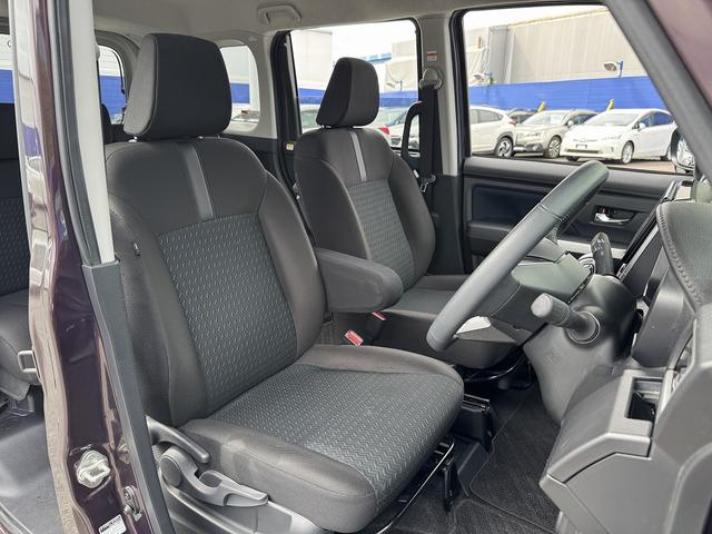ルーミー カスタムＧ　後期・スマートアシスト・ディスプレイオーディオ・フルセグ・バックカメラ・Ｃａｒｐｌａｙ・ＥＴＣ・ＢＴオーディオ・シートヒーター両側パワースライドドア・Ｃソナー・純正１４ＡＷ（5枚目）
