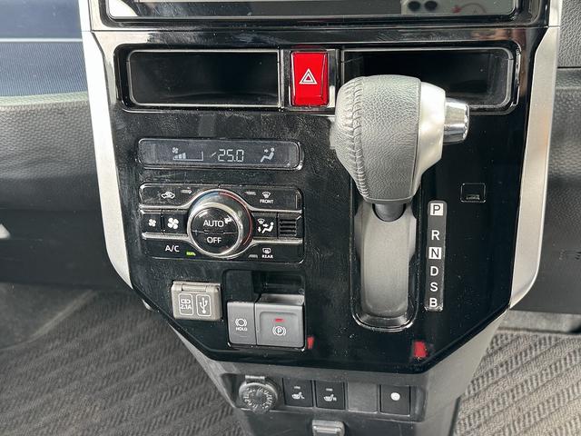 ルーミー カスタムＧ　後期・スマートアシスト・ディスプレイオーディオ・フルセグ・バックカメラ・Ｃａｒｐｌａｙ・ＥＴＣ・ＢＴオーディオ・シートヒーター両側パワースライドドア・Ｃソナー・純正１４ＡＷ（10枚目）
