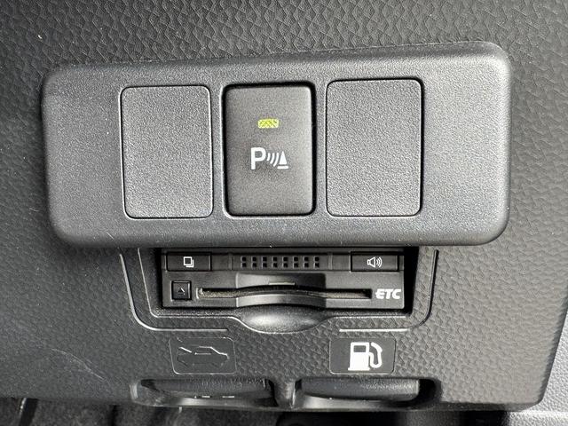 ルーミー カスタムＧ　後期・スマートアシスト・ディスプレイオーディオ・フルセグ・バックカメラ・Ｃａｒｐｌａｙ・ＥＴＣ・ＢＴオーディオ・シートヒーター両側パワースライドドア・Ｃソナー・純正１４ＡＷ（14枚目）