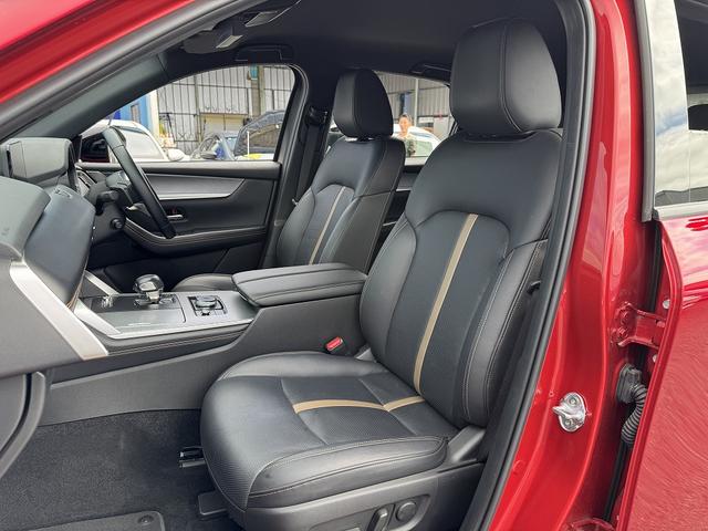ＣＸ－６０ ＸＤ－ハイブリッド　エクスクルーシブスポーツ　純正ナビ・フルセグＴＶ・Ｃａｒｐｌａｙ・Ｂｌｕｅｔｏｏｔｈ・ＢＯＳＥサウンド・全周囲カメラ・ＥＴＣ・ＡＣＣ・ＢＳＭ・ＬＫＡ・黒革シート・シートエアコン・パワーシート・オートＨＩビーム・純正２０ＡＷ（7枚目）