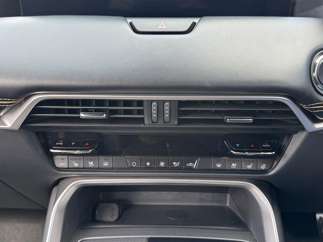 ＣＸ－６０ ＸＤ－ハイブリッド　エクスクルーシブスポーツ　純正ナビ・フルセグＴＶ・Ｃａｒｐｌａｙ・Ｂｌｕｅｔｏｏｔｈ・ＢＯＳＥサウンド・全周囲カメラ・ＥＴＣ・ＡＣＣ・ＢＳＭ・ＬＫＡ・黒革シート・シートエアコン・パワーシート・オートＨＩビーム・純正２０ＡＷ（10枚目）