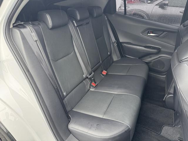 プリウス Ｚ　セーフティセンス・１２．３型フルセグナビ・Ｃａｒｐｌａｙ・全周囲カメラ・ＥＴＣ２．０・パワーバックドア・デジタルミラー・ステアヒーター・ＡＣ１００Ｖ電源・Ｐアシスト・Ｃソナー・ＢＳＭ・ＲＣＴＡ（6枚目）