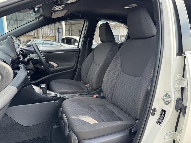 ヤリス ハイブリッドＺ　セーフティセンス・ディスプレイオーディオナビ・バックカメラ・Ｂｌｕｅｔｏｏｔｈ・Ｃａｒｐｌａｙ・ＡＣＣ・ＬＤＡ・ＢＳＭ・コーナーセンサー・ＬＥＤヘッドライト・オートＨＩビーム・ＥＴＣ・ドアバイザー（28枚目）