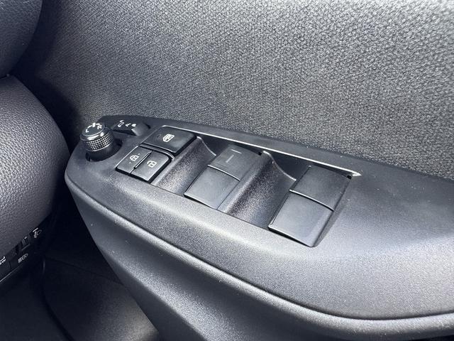 ヤリス ハイブリッドＺ　セーフティセンス・ディスプレイオーディオナビ・バックカメラ・Ｂｌｕｅｔｏｏｔｈ・Ｃａｒｐｌａｙ・ＡＣＣ・ＬＤＡ・ＢＳＭ・コーナーセンサー・ＬＥＤヘッドライト・オートＨＩビーム・ＥＴＣ・ドアバイザー（38枚目）