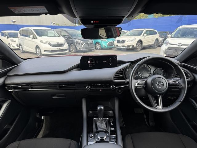 ＭＡＺＤＡ３ファストバック １５Ｓツーリング　純正ナビ・フルセグＴＶ・全周囲カメラ・Ｂｌｕｅｔｏｏｔｈ・Ｃａｒｐｌａｙ・ＡＴ誤発進抑制制御（前後）・ＡＣＣ・ＢＳＭ・ＬＫＡ・コーナーセンサー・ＨＵＤ・ＬＥＤヘッドライト・オートＨＩビーム・ＥＴＣ（4枚目）