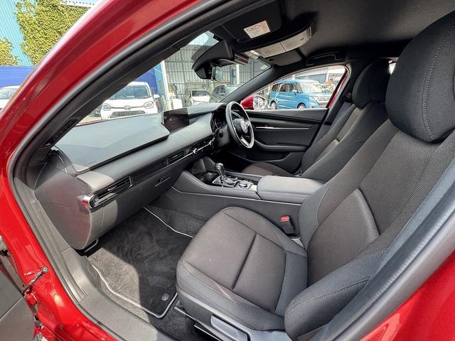 ＭＡＺＤＡ３ファストバック １５Ｓツーリング　純正ナビ・フルセグＴＶ・全周囲カメラ・Ｂｌｕｅｔｏｏｔｈ・Ｃａｒｐｌａｙ・ＡＴ誤発進抑制制御（前後）・ＡＣＣ・ＢＳＭ・ＬＫＡ・コーナーセンサー・ＨＵＤ・ＬＥＤヘッドライト・オートＨＩビーム・ＥＴＣ（35枚目）
