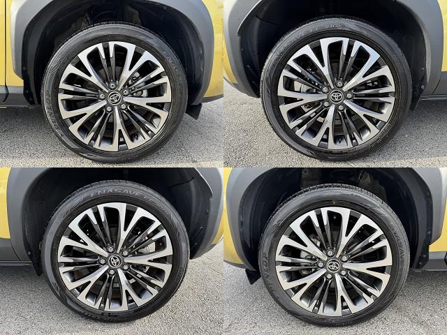 ヤリスクロス ハイブリッドＺ　全周囲カメラ・フルセグナビ・ＢＴオーディオ・ＬＥＤライト・ＡＣＣ・ＬＫＡ・ＡＨＢ・ＢＳＭ・ＨＵＤ・Ｃソナー・ハーフレザー・Ｐシート・ＵＳＢ・ＡＣ１００Ｖ・プライバシーガラス・本革ステア（17枚目）