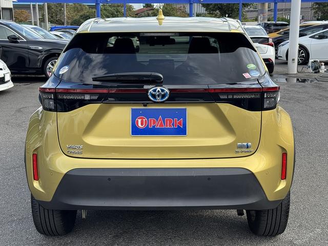 ヤリスクロス ハイブリッドＺ　全周囲カメラ・フルセグナビ・ＢＴオーディオ・ＬＥＤライト・ＡＣＣ・ＬＫＡ・ＡＨＢ・ＢＳＭ・ＨＵＤ・Ｃソナー・ハーフレザー・Ｐシート・ＵＳＢ・ＡＣ１００Ｖ・プライバシーガラス・本革ステア（26枚目）