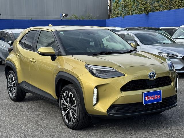 ヤリスクロス ハイブリッドＺ　全周囲カメラ・フルセグナビ・ＢＴオーディオ・ＬＥＤライト・ＡＣＣ・ＬＫＡ・ＡＨＢ・ＢＳＭ・ＨＵＤ・Ｃソナー・ハーフレザー・Ｐシート・ＵＳＢ・ＡＣ１００Ｖ・プライバシーガラス・本革ステア（27枚目）