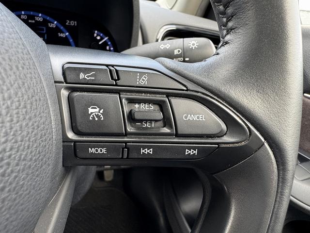 ヤリスクロス ハイブリッドＺ　全周囲カメラ・フルセグナビ・ＢＴオーディオ・ＬＥＤライト・ＡＣＣ・ＬＫＡ・ＡＨＢ・ＢＳＭ・ＨＵＤ・Ｃソナー・ハーフレザー・Ｐシート・ＵＳＢ・ＡＣ１００Ｖ・プライバシーガラス・本革ステア（44枚目）