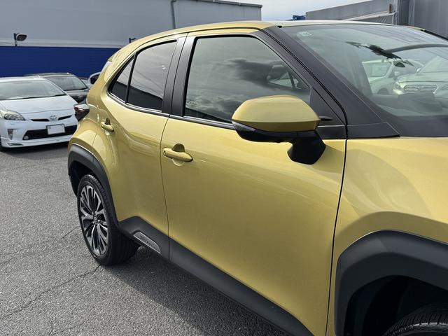 ヤリスクロス ハイブリッドＺ　全周囲カメラ・フルセグナビ・ＢＴオーディオ・ＬＥＤライト・ＡＣＣ・ＬＫＡ・ＡＨＢ・ＢＳＭ・ＨＵＤ・Ｃソナー・ハーフレザー・Ｐシート・ＵＳＢ・ＡＣ１００Ｖ・プライバシーガラス・本革ステア（55枚目）