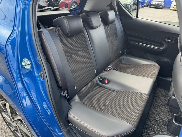 アクア X-アーバン 純正7型ナビTV・バックカメラ・ETC・BTオーディオ・CD・スマートキー・純正16AW・LEDヘッドライト・AUTOライト・革ステア・ドアバイザー・フロアマット・ミラーウィンカー(5枚目)