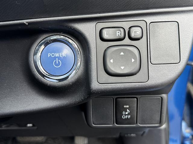 アクア X-アーバン 純正7型ナビTV・バックカメラ・ETC・BTオーディオ・CD・スマートキー・純正16AW・LEDヘッドライト・AUTOライト・革ステア・ドアバイザー・フロアマット・ミラーウィンカー(13枚目)