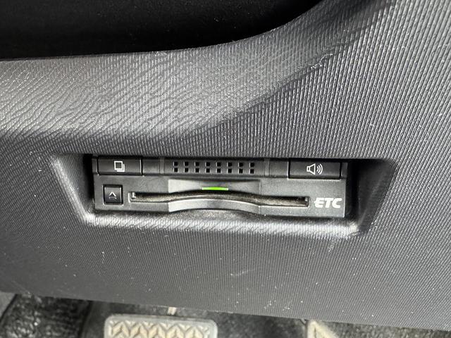 アクア X-アーバン 純正7型ナビTV・バックカメラ・ETC・BTオーディオ・CD・スマートキー・純正16AW・LEDヘッドライト・AUTOライト・革ステア・ドアバイザー・フロアマット・ミラーウィンカー(14枚目)