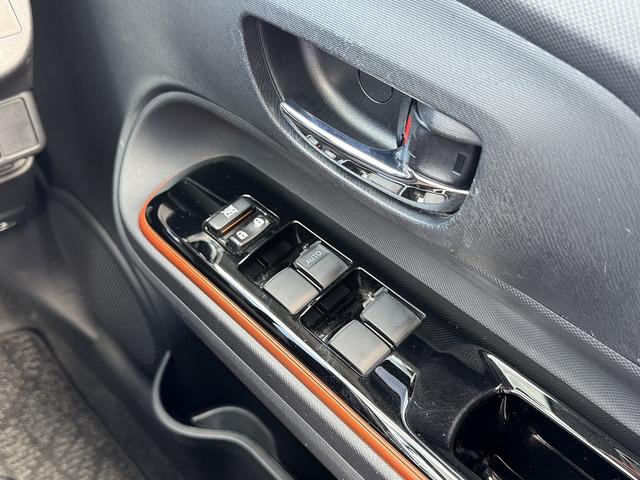 アクア X-アーバン 純正7型ナビTV・バックカメラ・ETC・BTオーディオ・CD・スマートキー・純正16AW・LEDヘッドライト・AUTOライト・革ステア・ドアバイザー・フロアマット・ミラーウィンカー(34枚目)