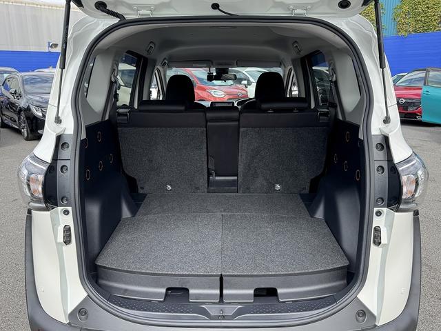 シエンタ ハイブリッドファンベースGセーフティーエディションII 後期・セーフティセンス・純正9型フルセグナビ・ETC・BTオーディオ・USB・クルーズコントロール・両側パワースライド・Cソナー・AUTOハイビーム・フロアマット・ドアバイザー(6枚目)