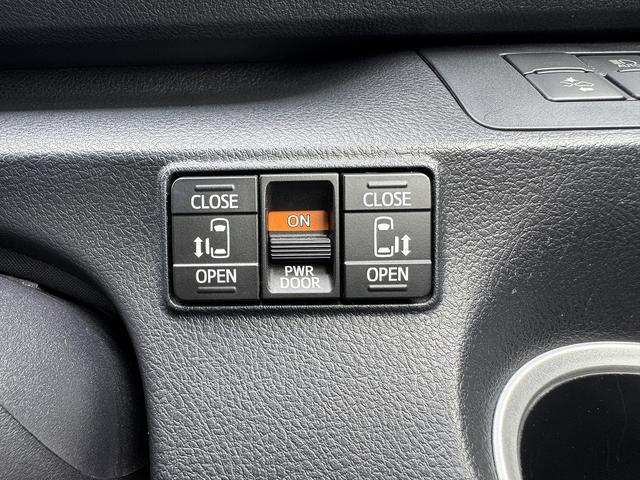 シエンタ ハイブリッドファンベースGセーフティーエディションII 後期・セーフティセンス・純正9型フルセグナビ・ETC・BTオーディオ・USB・クルーズコントロール・両側パワースライド・Cソナー・AUTOハイビーム・フロアマット・ドアバイザー(12枚目)