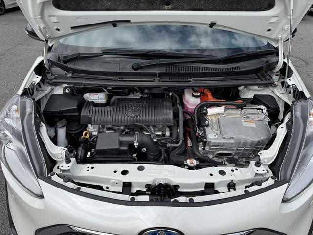 シエンタ ハイブリッドファンベースGセーフティーエディションII 後期・セーフティセンス・純正9型フルセグナビ・ETC・BTオーディオ・USB・クルーズコントロール・両側パワースライド・Cソナー・AUTOハイビーム・フロアマット・ドアバイザー(18枚目)