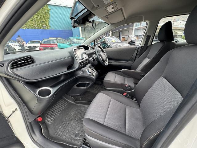 シエンタ ハイブリッドファンベースGセーフティーエディションII 後期・セーフティセンス・純正9型フルセグナビ・ETC・BTオーディオ・USB・クルーズコントロール・両側パワースライド・Cソナー・AUTOハイビーム・フロアマット・ドアバイザー(28枚目)