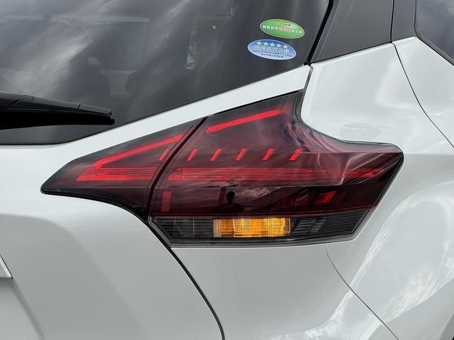 キックス Ｘ　ツートーンインテリアエディション　１オーナー・プロパイロット・フルセグナビ・全周囲カメラ・ＢＴオーディオ・ＥＴＣ・ＵＳＢ・ハーフレザー・シート＆ステアヒーター・純正１７ＡＷ・デジタルミラー・Ｃソナー・ドアバイザー（16枚目）