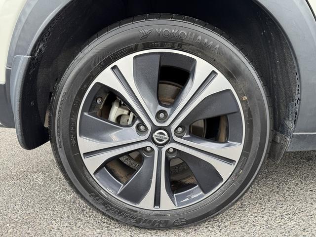 キックス Ｘ　ツートーンインテリアエディション　１オーナー・プロパイロット・フルセグナビ・全周囲カメラ・ＢＴオーディオ・ＥＴＣ・ＵＳＢ・ハーフレザー・シート＆ステアヒーター・純正１７ＡＷ・デジタルミラー・Ｃソナー・ドアバイザー（47枚目）