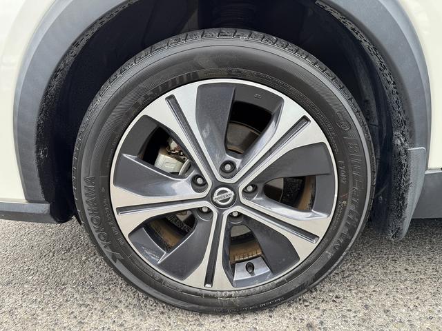 キックス Ｘ　ツートーンインテリアエディション　１オーナー・プロパイロット・フルセグナビ・全周囲カメラ・ＢＴオーディオ・ＥＴＣ・ＵＳＢ・ハーフレザー・シート＆ステアヒーター・純正１７ＡＷ・デジタルミラー・Ｃソナー・ドアバイザー（49枚目）