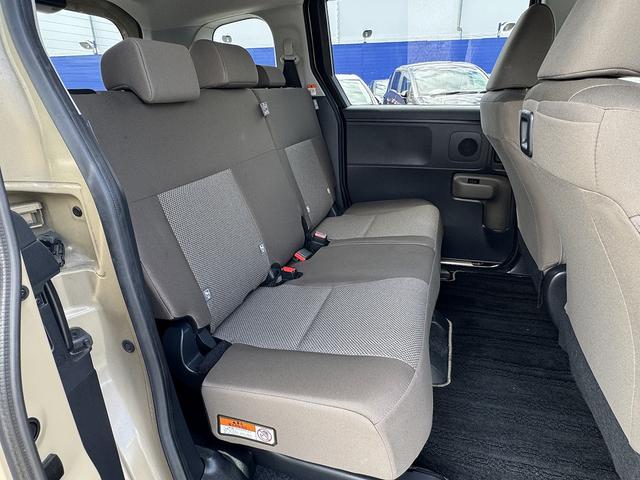 シエンタ ハイブリッドG 全周囲カメラ・フルセグナビ・BTオーディオ・LEDライト・ACC・LKA・AHB・BSM・Cソナー・ドアバイザー・プライバシーガラス・ETC・ドラレコ・スマキー・プライバシーガラス・記録簿(5枚目)