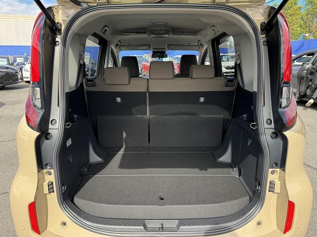 シエンタ ハイブリッドG 全周囲カメラ・フルセグナビ・BTオーディオ・LEDライト・ACC・LKA・AHB・BSM・Cソナー・ドアバイザー・プライバシーガラス・ETC・ドラレコ・スマキー・プライバシーガラス・記録簿(7枚目)