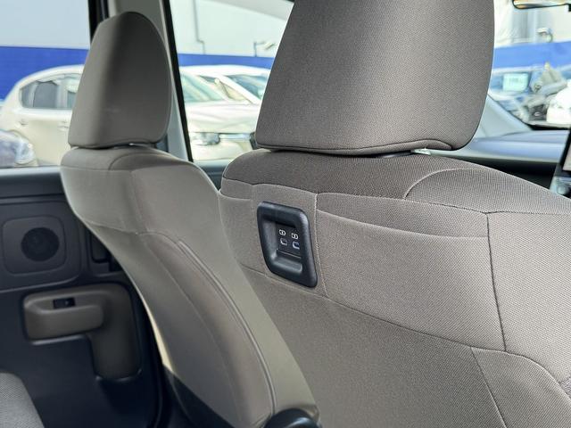 シエンタ ハイブリッドG 全周囲カメラ・フルセグナビ・BTオーディオ・LEDライト・ACC・LKA・AHB・BSM・Cソナー・ドアバイザー・プライバシーガラス・ETC・ドラレコ・スマキー・プライバシーガラス・記録簿(14枚目)