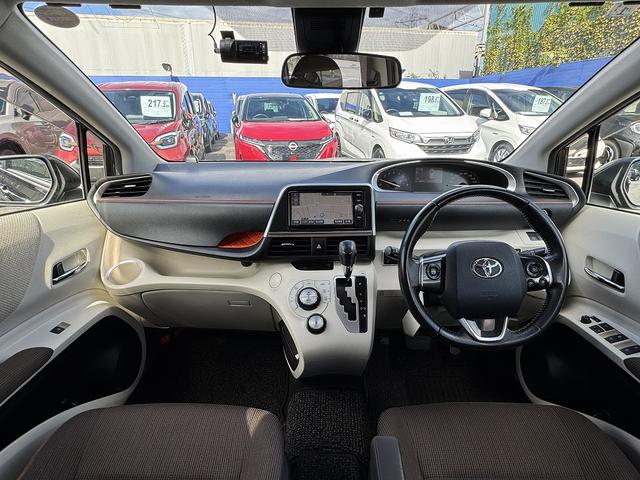 シエンタ G Sセンス・両Pスラ・フルセグナビ・Bカメラ・BTオーディオ・LEDライト・PCS・LKA・AHB・ドアバイザー・プライバシーガラス・スマキー・本革ステア・ETC2.0・ミラーウィンカー・Aストップ(3枚目)