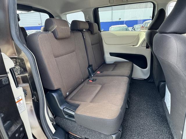 シエンタ G Sセンス・両Pスラ・フルセグナビ・Bカメラ・BTオーディオ・LEDライト・PCS・LKA・AHB・ドアバイザー・プライバシーガラス・スマキー・本革ステア・ETC2.0・ミラーウィンカー・Aストップ(5枚目)