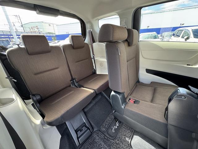 シエンタ G Sセンス・両Pスラ・フルセグナビ・Bカメラ・BTオーディオ・LEDライト・PCS・LKA・AHB・ドアバイザー・プライバシーガラス・スマキー・本革ステア・ETC2.0・ミラーウィンカー・Aストップ(6枚目)