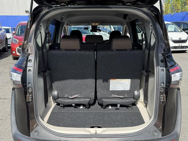 シエンタ G Sセンス・両Pスラ・フルセグナビ・Bカメラ・BTオーディオ・LEDライト・PCS・LKA・AHB・ドアバイザー・プライバシーガラス・スマキー・本革ステア・ETC2.0・ミラーウィンカー・Aストップ(7枚目)