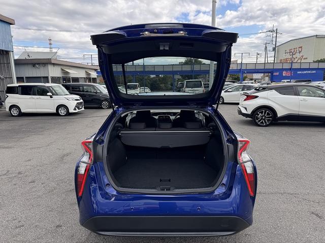 プリウス Ａ　セーフティセンス・純正９インチナビ・バックカメラ・フルセグＴＶ・Ｂｌｕｅｔｏｏｔｈ・ＣＤ／ＤＶＤ再生・ＡＣＣ・ＬＤＡ・ＢＳＭ・ＨＵＤ・パーキングアシスト・コーナーセンサー・オートＨＩビーム・ＥＴＣ（50枚目）