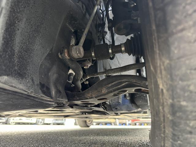 プリウス Ａ　セーフティセンス・純正９インチナビ・バックカメラ・フルセグＴＶ・Ｂｌｕｅｔｏｏｔｈ・ＣＤ／ＤＶＤ再生・ＡＣＣ・ＬＤＡ・ＢＳＭ・ＨＵＤ・パーキングアシスト・コーナーセンサー・オートＨＩビーム・ＥＴＣ（52枚目）