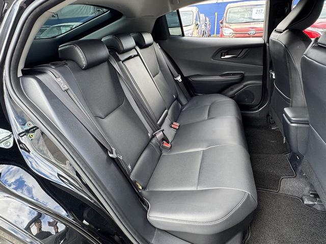 プリウス Ｚ　セーフティセンス・ナビＴＶ・全周囲カメラ・Ｃａｒｐｌａｙ・Ｂｌｕｅｔｏｏｔｈ・電動リアゲート・ＥＴＣ・ＡＣＣ・ＢＳＭ・ＬＤＡ・ＲＣＴＡ・ＰＷシート・シートエアコン・シートヒーター・オートＨＩビーム（5枚目）