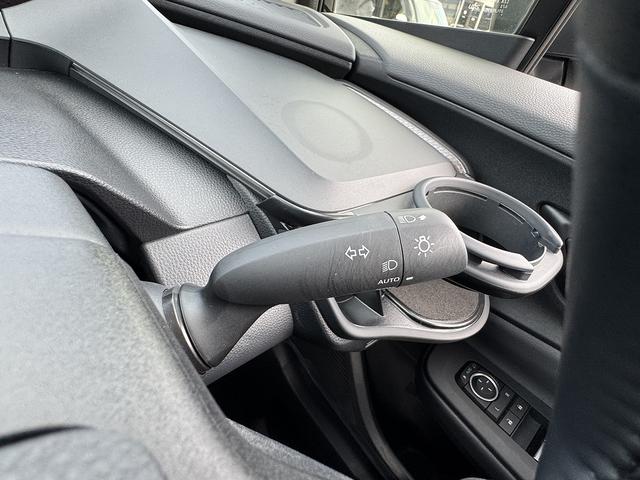 プリウス Ｚ　セーフティセンス・ナビＴＶ・全周囲カメラ・Ｃａｒｐｌａｙ・Ｂｌｕｅｔｏｏｔｈ・電動リアゲート・ＥＴＣ・ＡＣＣ・ＢＳＭ・ＬＤＡ・ＲＣＴＡ・ＰＷシート・シートエアコン・シートヒーター・オートＨＩビーム（44枚目）