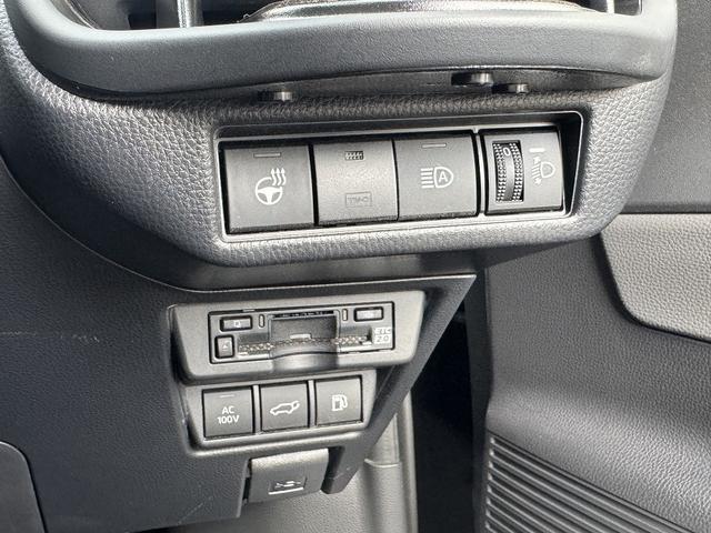 プリウス Ｚ　セーフティセンス・ナビＴＶ・全周囲カメラ・Ｃａｒｐｌａｙ・Ｂｌｕｅｔｏｏｔｈ・電動リアゲート・ＥＴＣ・ＡＣＣ・ＢＳＭ・ＬＤＡ・ＲＣＴＡ・ＰＷシート・シートエアコン・シートヒーター・オートＨＩビーム（47枚目）