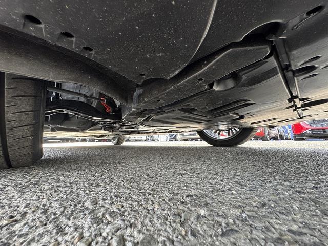 プリウス Ｚ　セーフティセンス・ナビＴＶ・全周囲カメラ・Ｃａｒｐｌａｙ・Ｂｌｕｅｔｏｏｔｈ・電動リアゲート・ＥＴＣ・ＡＣＣ・ＢＳＭ・ＬＤＡ・ＲＣＴＡ・ＰＷシート・シートエアコン・シートヒーター・オートＨＩビーム（64枚目）