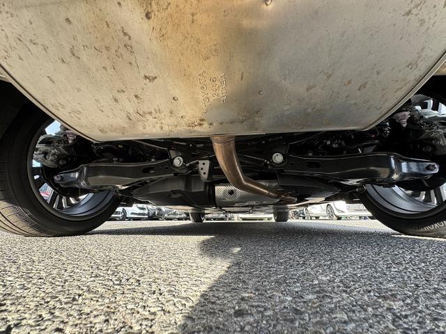 プリウス Ｚ　セーフティセンス・ナビＴＶ・全周囲カメラ・Ｃａｒｐｌａｙ・Ｂｌｕｅｔｏｏｔｈ・電動リアゲート・ＥＴＣ・ＡＣＣ・ＢＳＭ・ＬＤＡ・ＲＣＴＡ・ＰＷシート・シートエアコン・シートヒーター・オートＨＩビーム（67枚目）