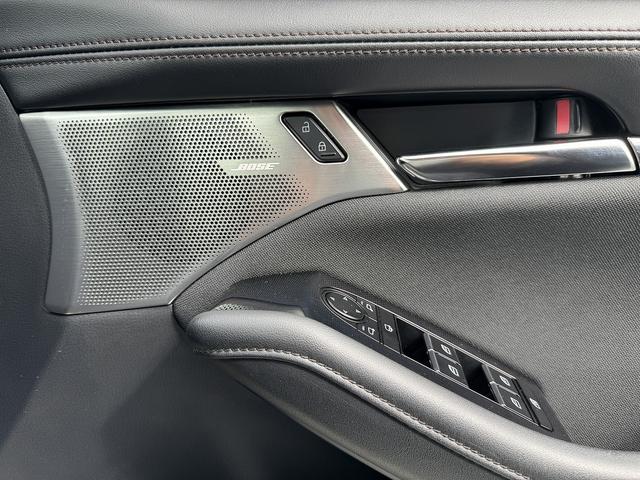 MAZDA3セダン 20Sプロアクティブ ツーリングセレクション 純正ナビ・BOSEサウンド・フルセグTV・Carplay・Bluetooth・DVD再生・全周囲カメラ・ACC・BSM・レーンキープアシスト・Cセンサー・LEDヘッドライト・オートHIビーム・ETC(15枚目)