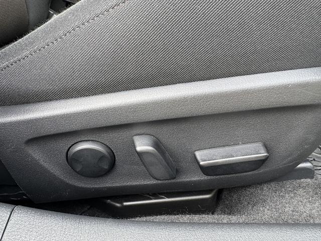 MAZDA3セダン 20Sプロアクティブ ツーリングセレクション 純正ナビ・BOSEサウンド・フルセグTV・Carplay・Bluetooth・DVD再生・全周囲カメラ・ACC・BSM・レーンキープアシスト・Cセンサー・LEDヘッドライト・オートHIビーム・ETC(16枚目)