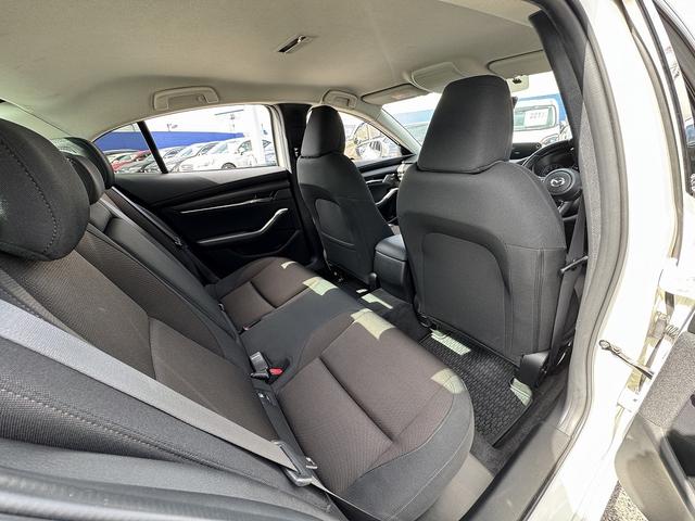 MAZDA3セダン 20Sプロアクティブ ツーリングセレクション 純正ナビ・BOSEサウンド・フルセグTV・Carplay・Bluetooth・DVD再生・全周囲カメラ・ACC・BSM・レーンキープアシスト・Cセンサー・LEDヘッドライト・オートHIビーム・ETC(26枚目)