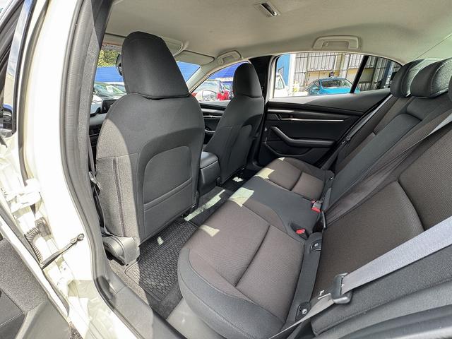MAZDA3セダン 20Sプロアクティブ ツーリングセレクション 純正ナビ・BOSEサウンド・フルセグTV・Carplay・Bluetooth・DVD再生・全周囲カメラ・ACC・BSM・レーンキープアシスト・Cセンサー・LEDヘッドライト・オートHIビーム・ETC(30枚目)