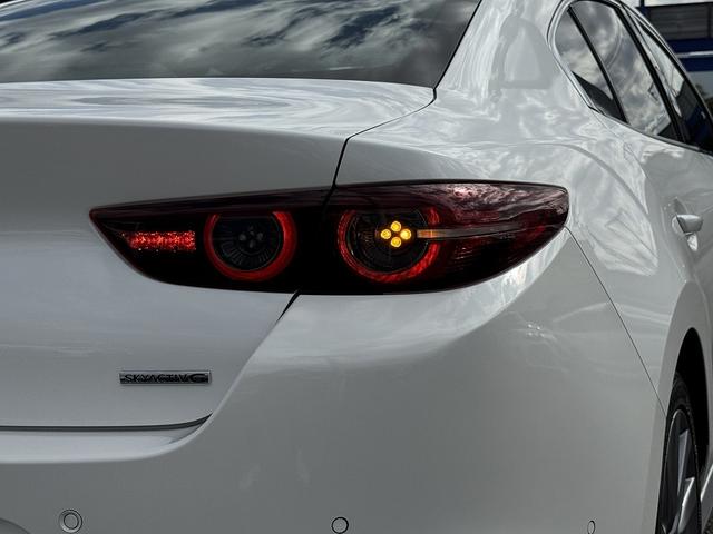 MAZDA3セダン 20Sプロアクティブ ツーリングセレクション 純正ナビ・BOSEサウンド・フルセグTV・Carplay・Bluetooth・DVD再生・全周囲カメラ・ACC・BSM・レーンキープアシスト・Cセンサー・LEDヘッドライト・オートHIビーム・ETC(49枚目)